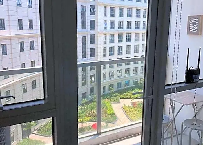 Modern And Cozy Near Airport Terminal 3