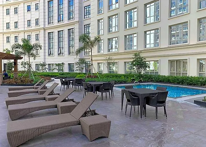 Hotel Modern And Cozy Near Airport Terminal 3 4*
