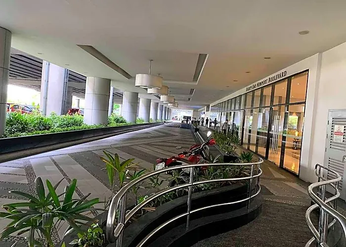 Modern And Cozy Near Airport Terminal 3