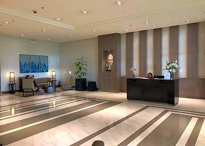 Hotel Modern And Cozy Near Airport Terminal 3 4*